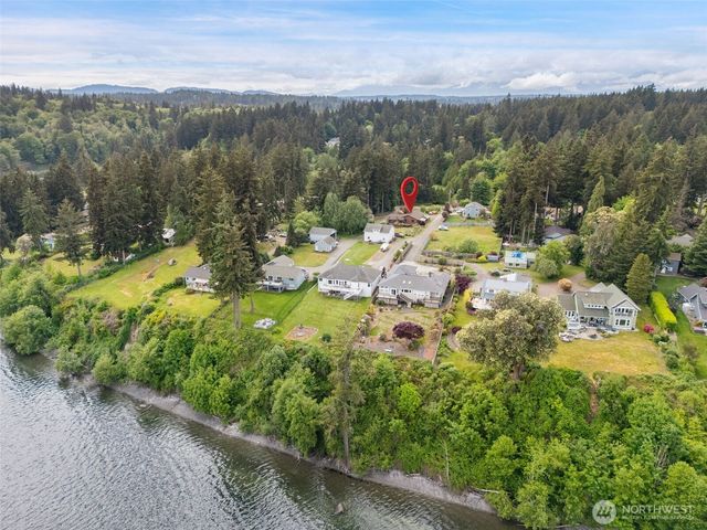 10090 Ogle Road NE, Poulsbo, WA 98370