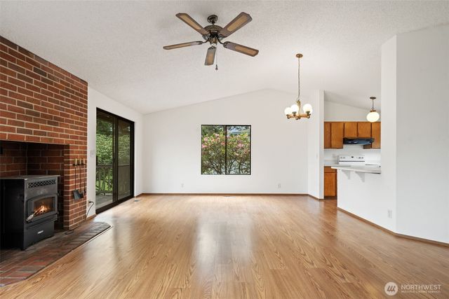 10090 Ogle Road NE, Poulsbo, WA 98370