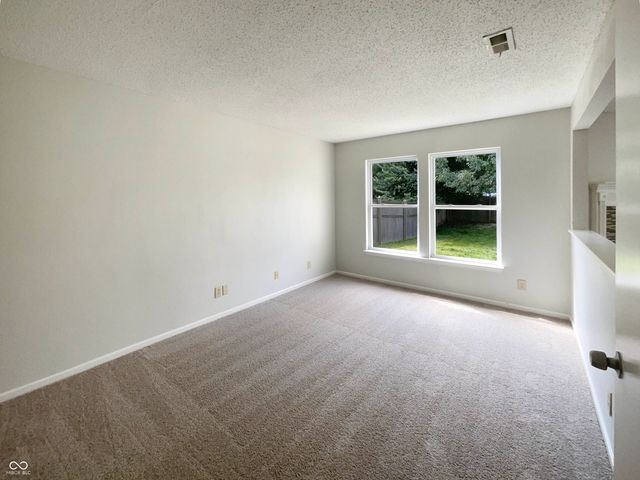 12355 Bearsdale Drive, Indianapolis, IN 46235