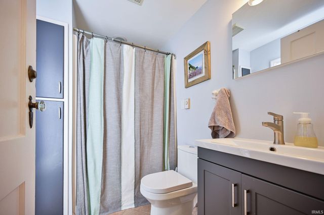 6509 Newburgh Road, Evansville, IN 47715