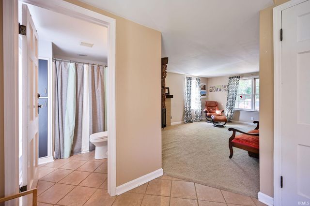 6509 Newburgh Road, Evansville, IN 47715