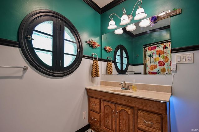 6509 Newburgh Road, Evansville, IN 47715