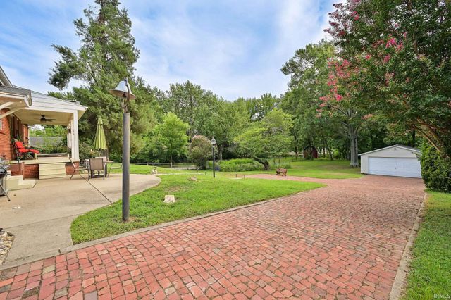 6509 Newburgh Road, Evansville, IN 47715