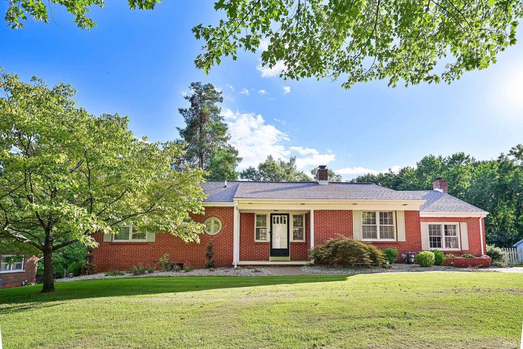 6509 Newburgh Road, Evansville, IN 47715