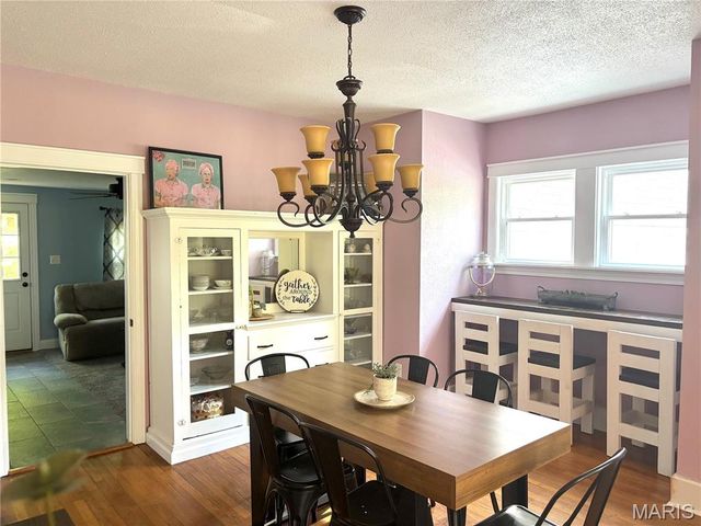 5961 Busiek Road, Farmington, MO 63640
