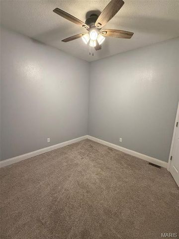 5961 Busiek Road, Farmington, MO 63640
