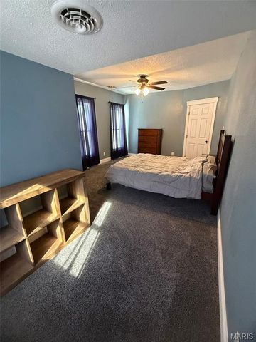 5961 Busiek Road, Farmington, MO 63640