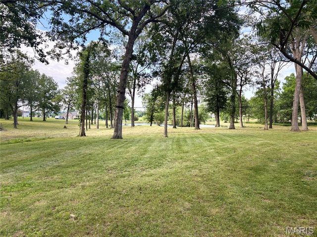 5961 Busiek Road, Farmington, MO 63640