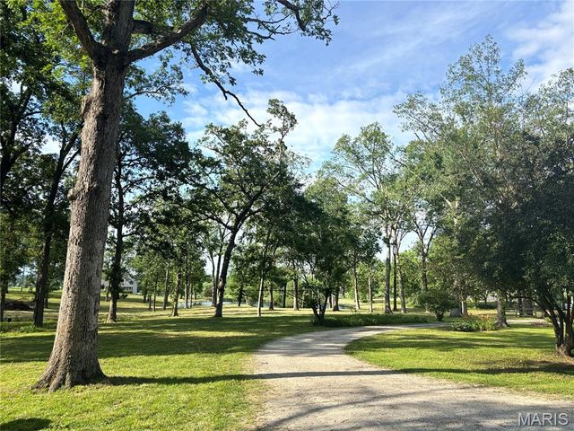 5961 Busiek Road, Farmington, MO 63640