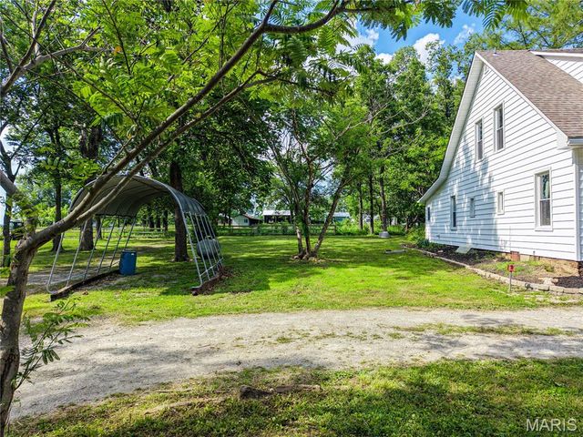 5961 Busiek Road, Farmington, MO 63640