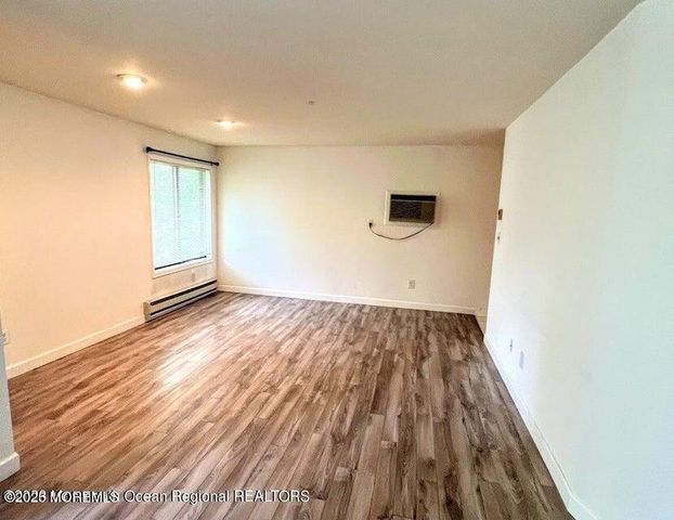 55 Amberly Drive K, Manalapan, NJ 07726