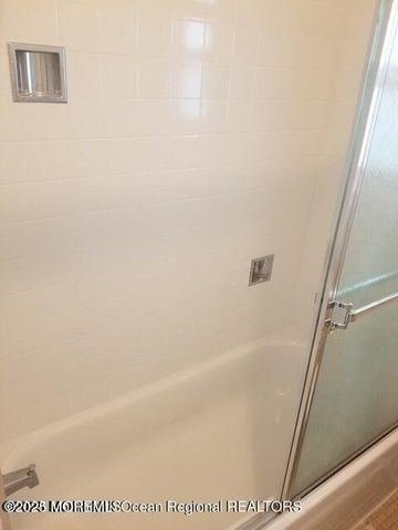 55 Amberly Drive K, Manalapan, NJ 07726