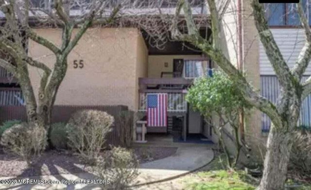 55 Amberly Drive K, Manalapan, NJ 07726