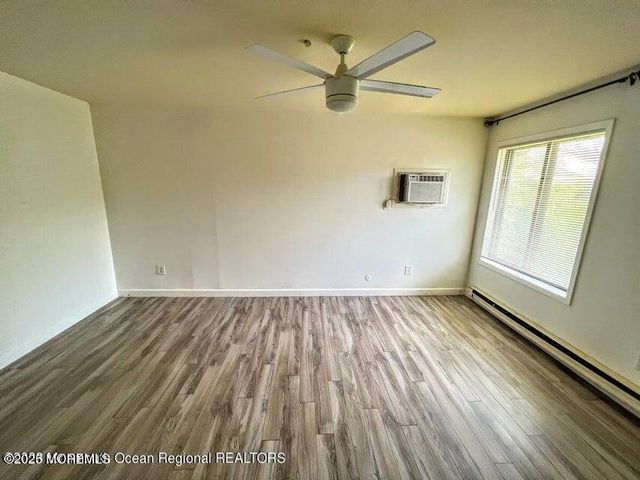 55 Amberly Drive K, Manalapan, NJ 07726