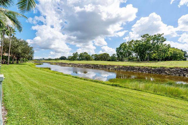 11770 Saint Andrews Place 307, Wellington, FL 33414