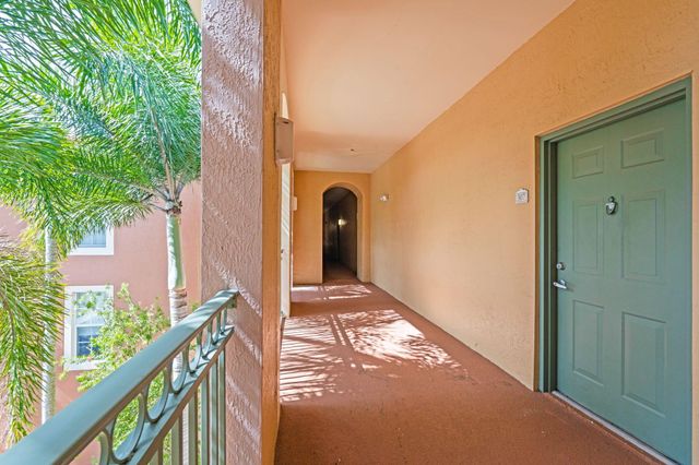 11770 Saint Andrews Place 307, Wellington, FL 33414