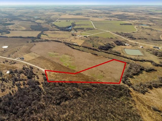 454 Private Road 454, Grandview, TX 76050