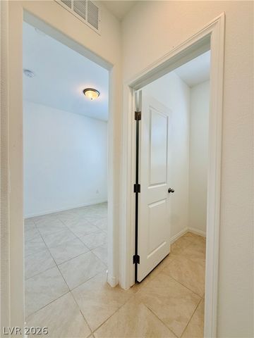 398 Moonlight Opera Court, Henderson, NV 89011