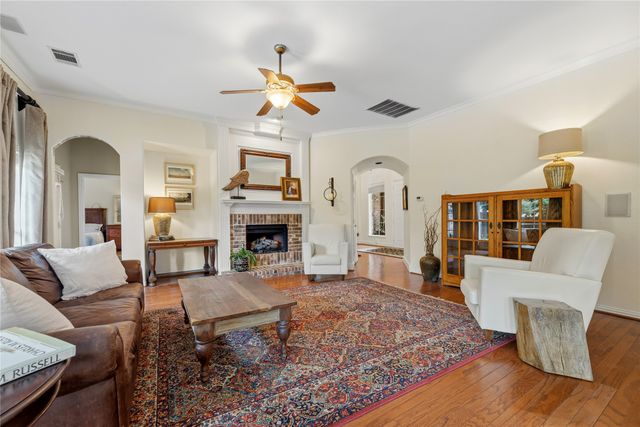 6909 Silver Oak Court, Mckinney, TX 75072