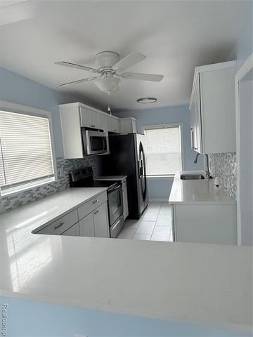 23778 Vance Avenue, Hazel Park, MI 48030