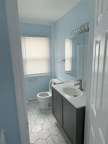 23778 Vance Avenue, Hazel Park, MI 48030