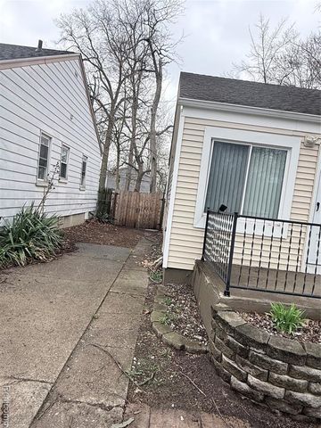 23778 Vance Avenue, Hazel Park, MI 48030