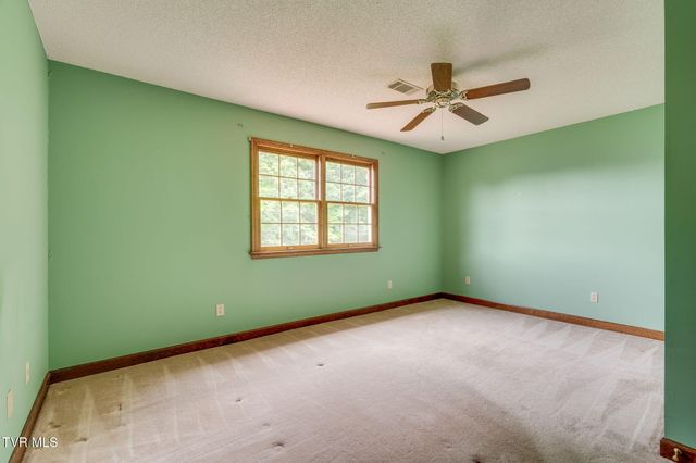 3307 Victoria Court, Johnson City, TN 37604