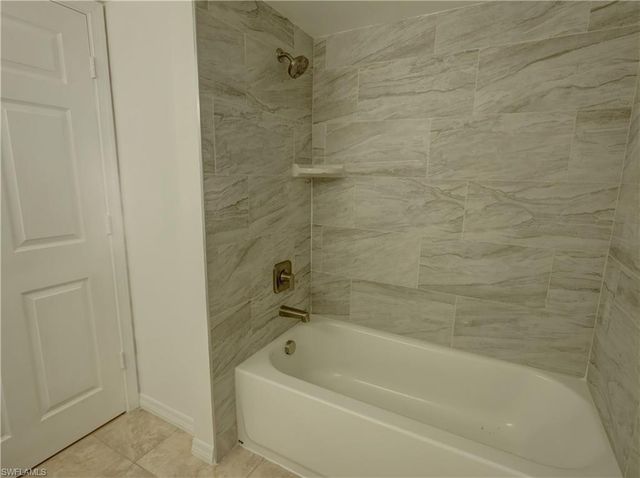 8635 River Homes Ln Apt 107, Bonita Springs, FL 34135