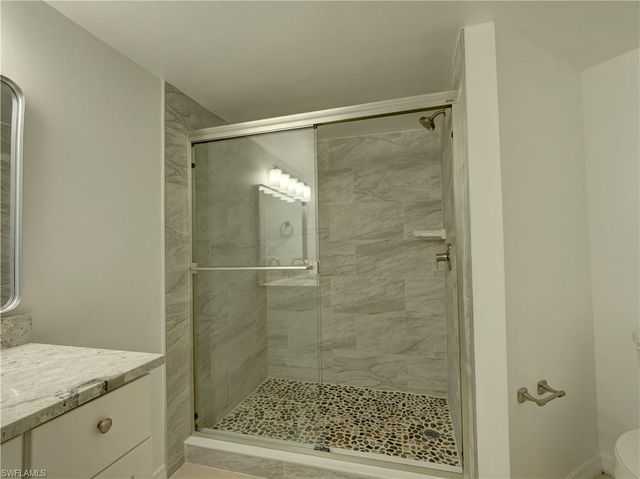 8635 River Homes Ln Apt 107, Bonita Springs, FL 34135