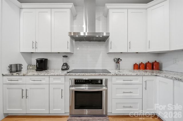 2630 36th Avenue NE, Hickory, NC 28601