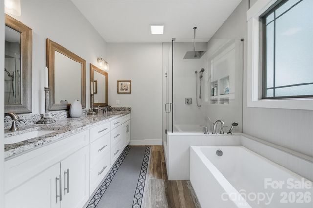 2630 36th Avenue NE, Hickory, NC 28601