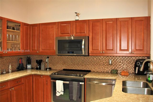 4291 Magnolia Ridge Dr, Weston, FL 33331