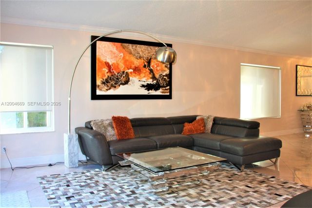 4291 Magnolia Ridge Dr, Weston, FL 33331