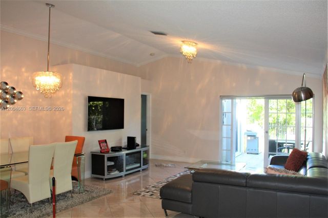 4291 Magnolia Ridge Dr, Weston, FL 33331