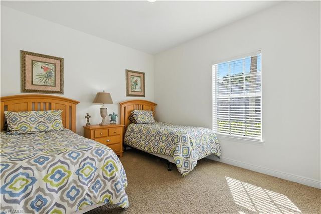 1415 Sweetwater CV 104, Naples, FL 34110