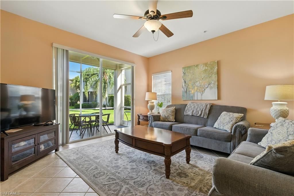 1415 Sweetwater CV 104, Naples, FL 34110