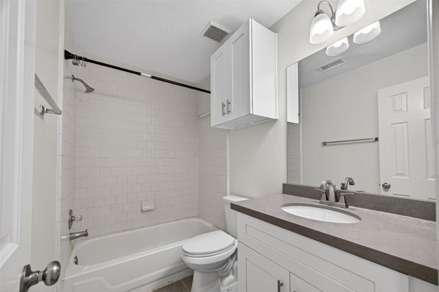 3522 Brookwood Drive, La Porte, TX 77571