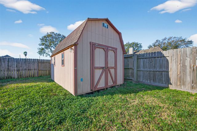 3522 Brookwood Drive, La Porte, TX 77571