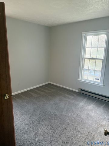 1102 Mount Erin Dr, Richmond, VA 23231