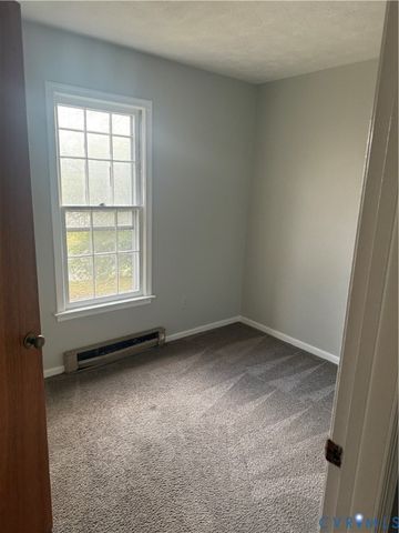 1102 Mount Erin Dr, Richmond, VA 23231