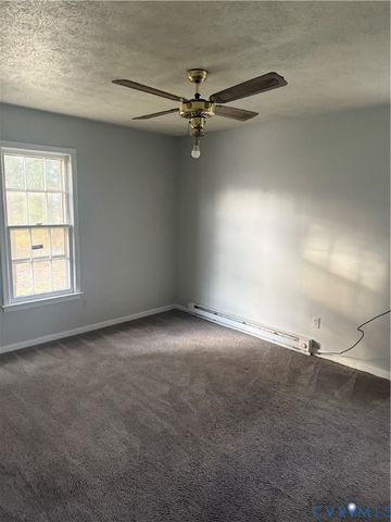 1102 Mount Erin Dr, Richmond, VA 23231