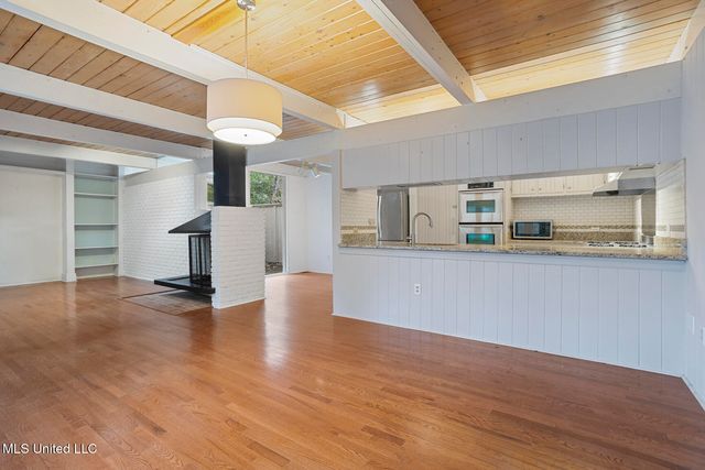 1972 Aztec Drive, Jackson, MS 39211