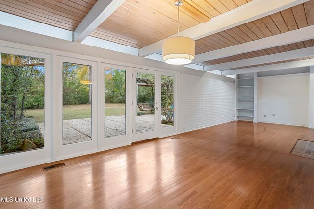 1972 Aztec Drive, Jackson, MS 39211