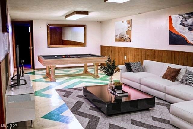 22377 Rivergate Drive, Rocky River, OH 44116