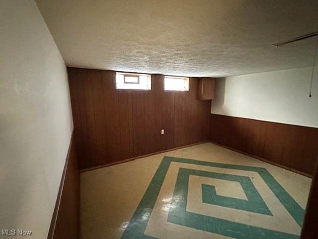 22377 Rivergate Drive, Rocky River, OH 44116