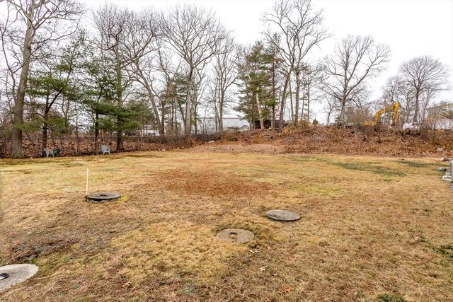 157 Central 1, Foxboro, MA 02035