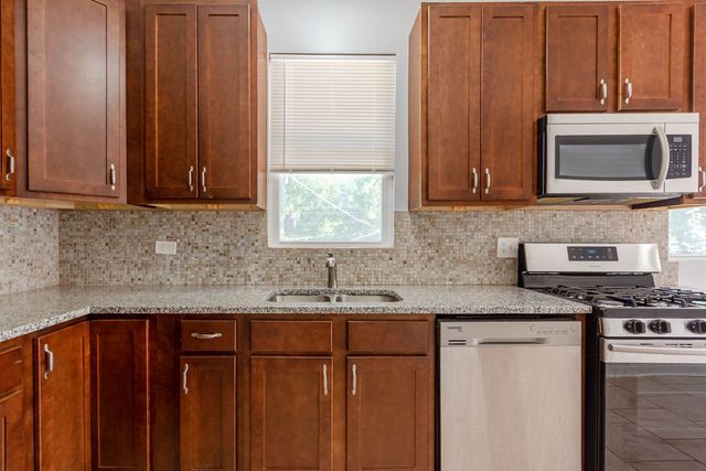 7933 S Constance Avenue, Chicago, IL 60617