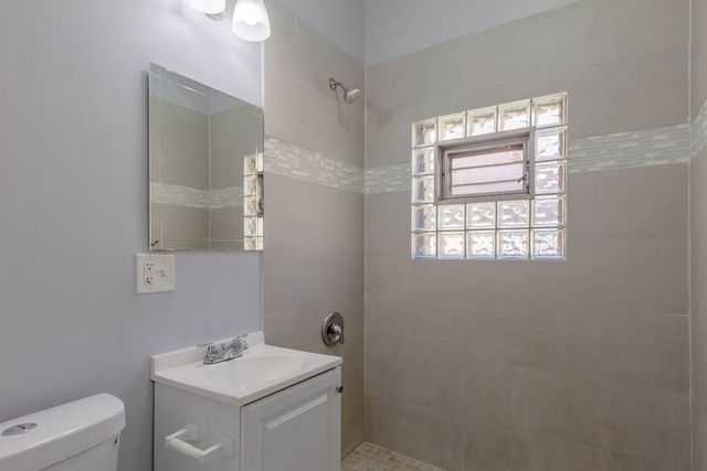 7933 S Constance Avenue, Chicago, IL 60617