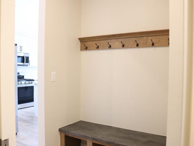 126 SOUTHFIELD COURT, Neenah, WI 54956