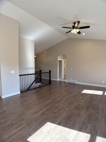 126 SOUTHFIELD COURT, Neenah, WI 54956